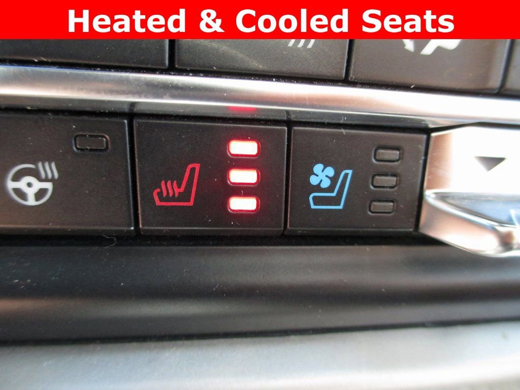 Used 2022 Ford Expedition Limited image 16