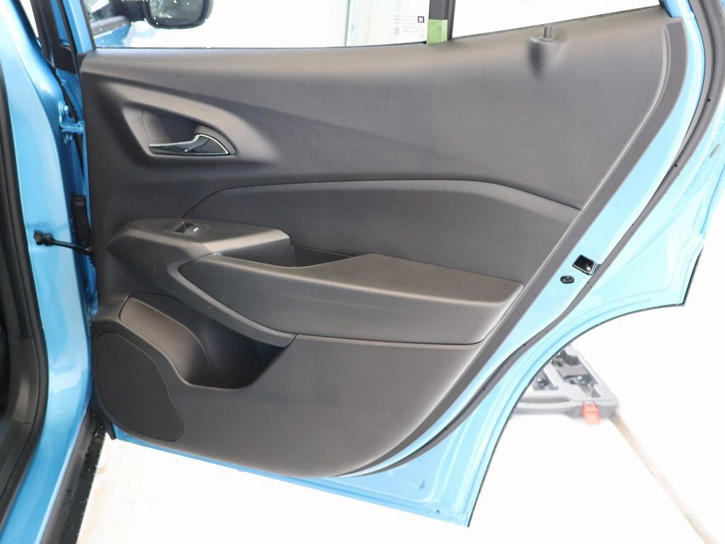 New 2026 Chevrolet Trax LT w/ Driver Confidence Package image 28