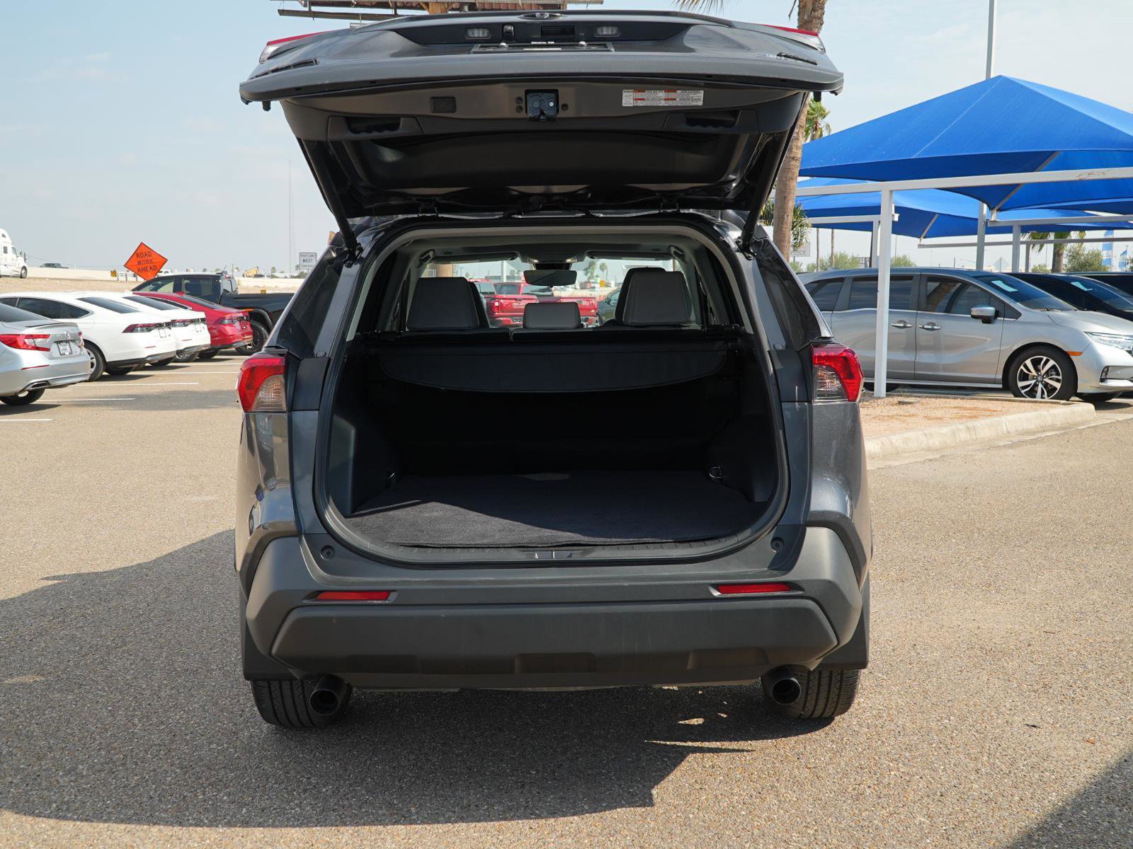 Used 2025 Toyota RAV4 XLE Premium image 7