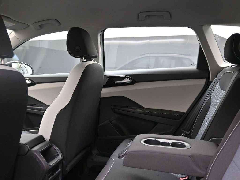 New 2025 Volkswagen Taos S image 18