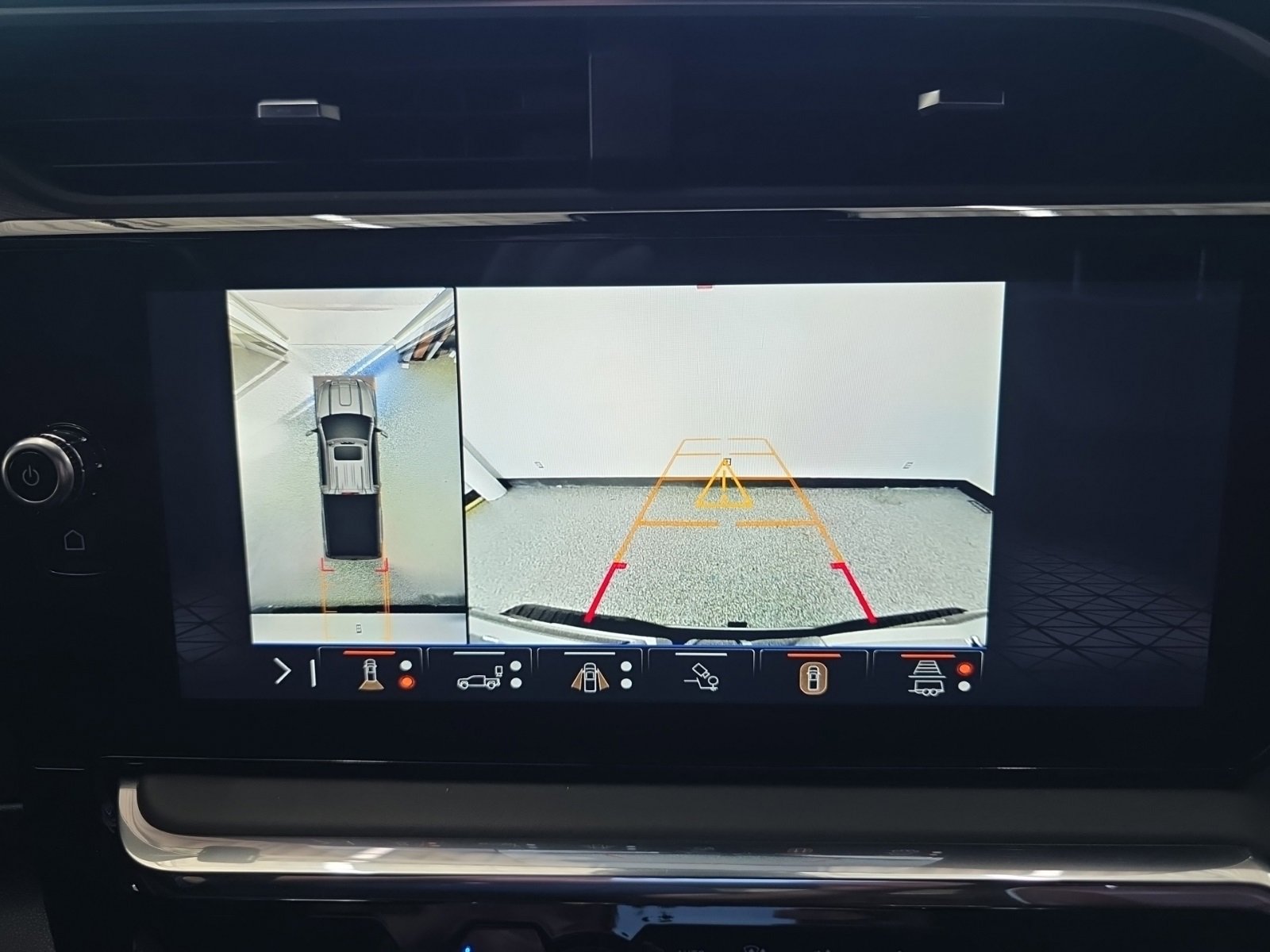 Used 2024 GMC Sierra 2500 Denali Ultimate w/ Max Trailering Package image 56