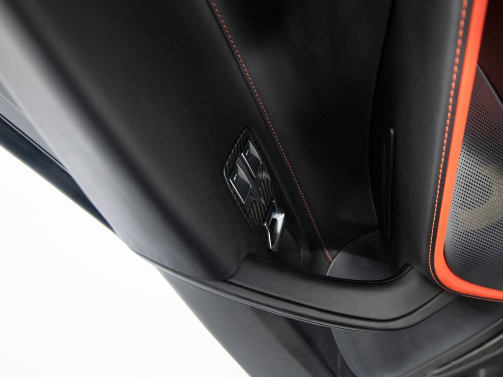 Used 2020 McLaren 720S Spider RWD image 12