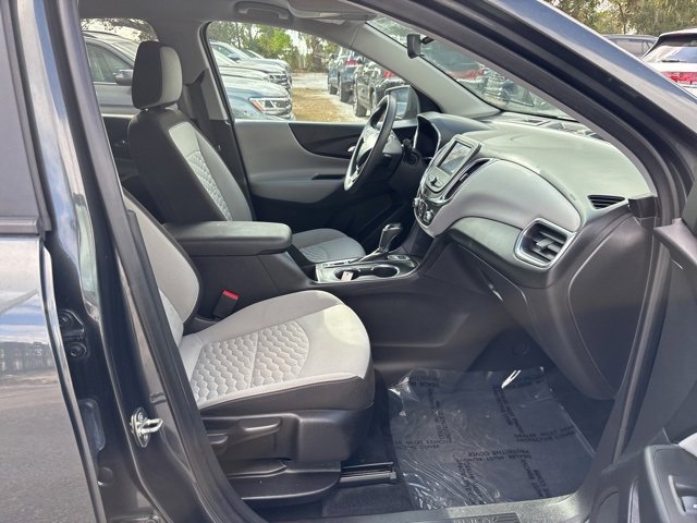 Used 2020 Chevrolet Equinox LS w/ LS Convenience Package image 9