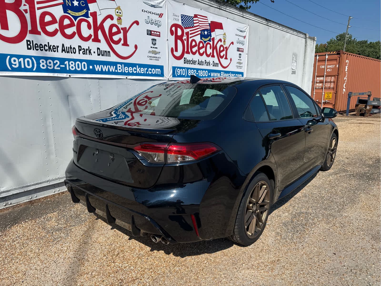 Used 2024 Toyota Corolla Sedan w/ SE Convenience Package FWD image 3