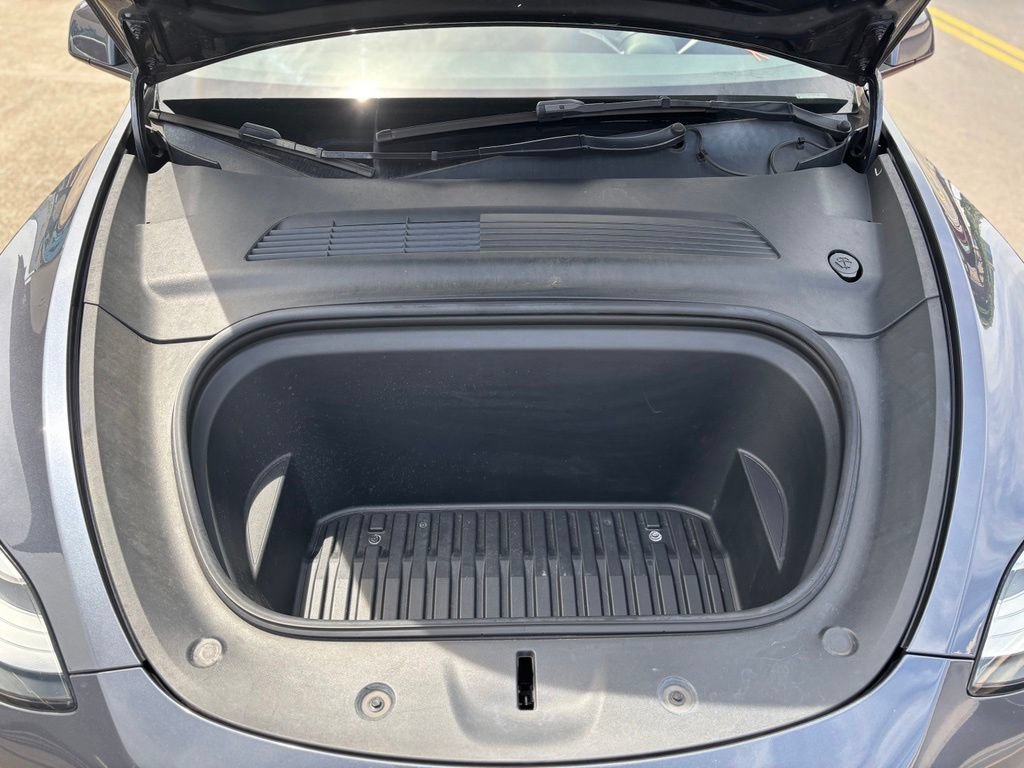 Used 2021 Tesla Model Y 2WD image 13