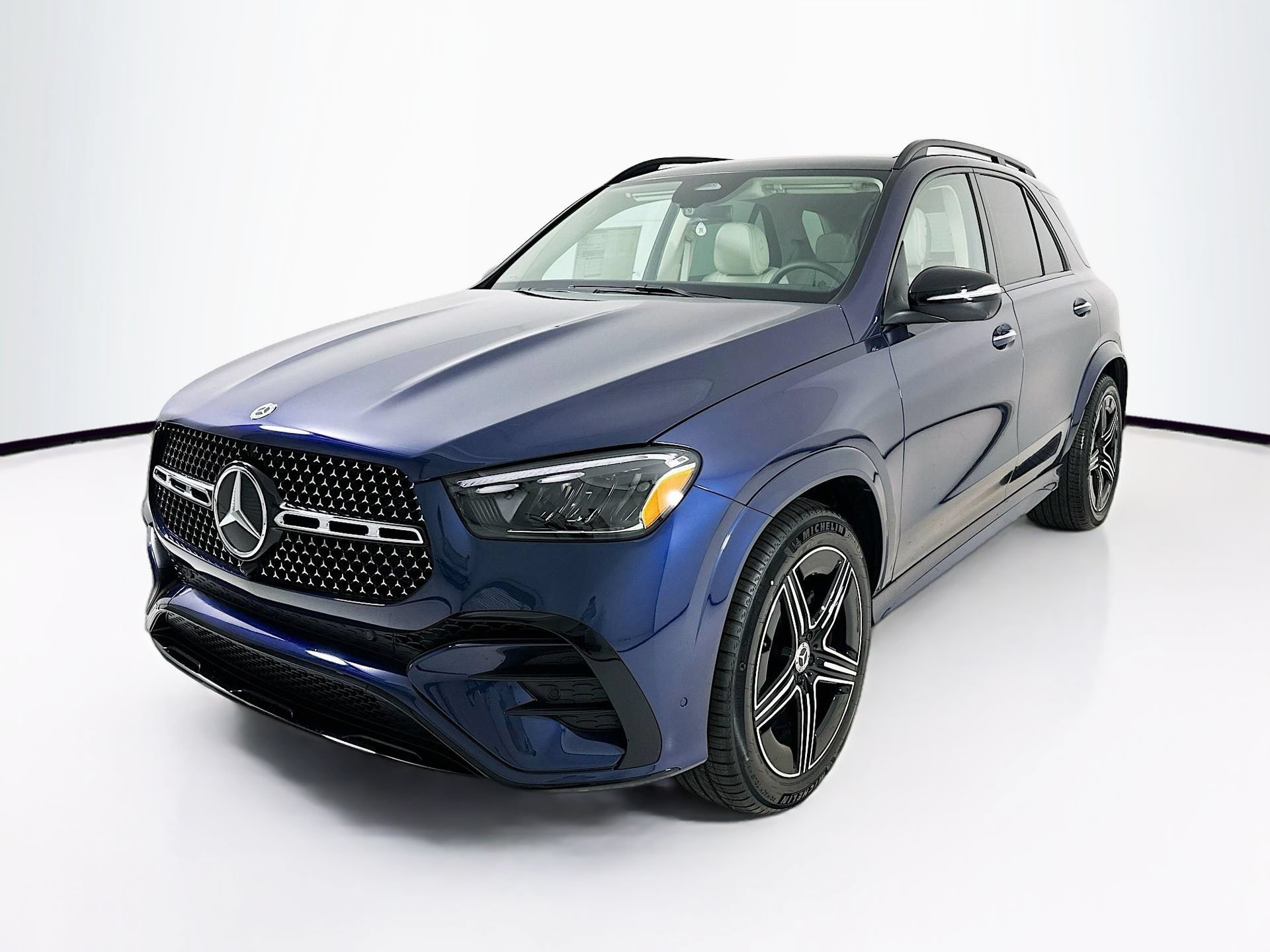 New 2026 Mercedes-Benz GLE 450 4MATIC image 3