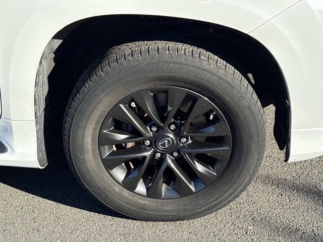 Used 2020 Lexus GX 460 Premium w/ Premium Package image 7