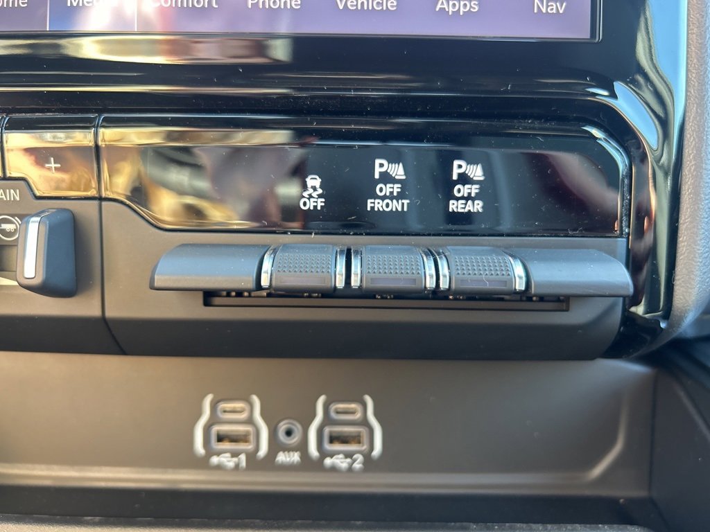 New 2026 RAM 1500 4x4 Crew Cab image 31