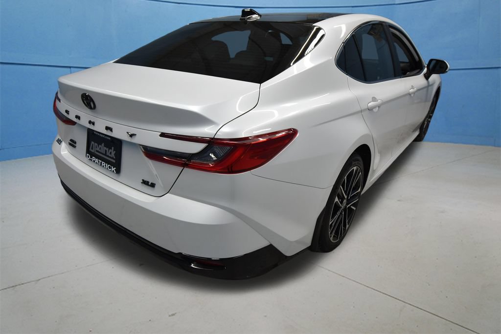 Used 2025 Toyota Camry XLE AWD/4WD image 34