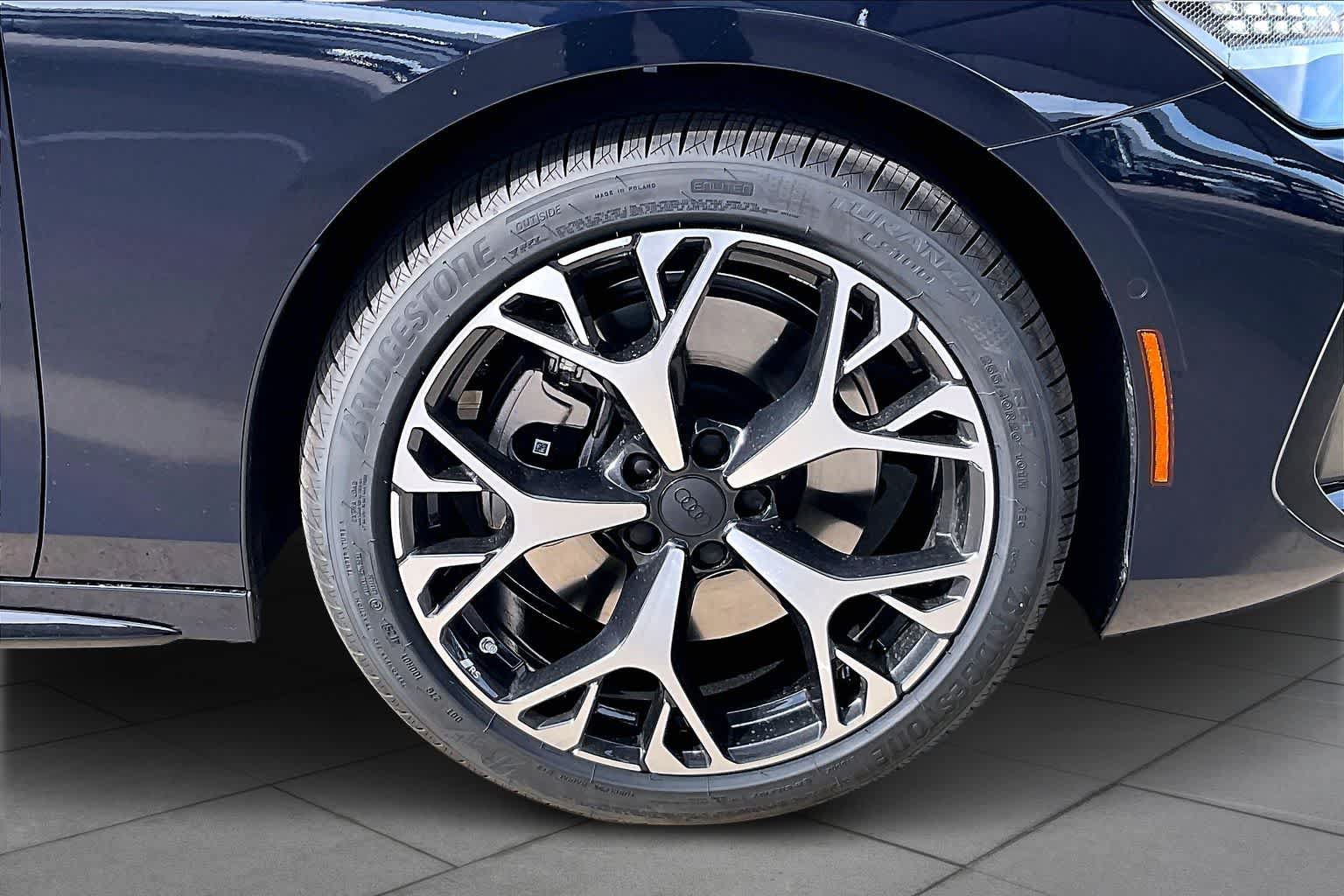 New 2026 Audi A6 Premium Plus AWD/4WD image 11