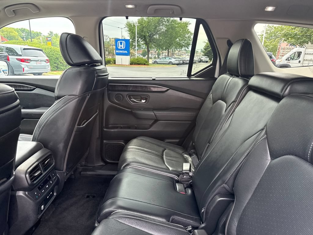 Used 2024 Honda Pilot Elite image 21