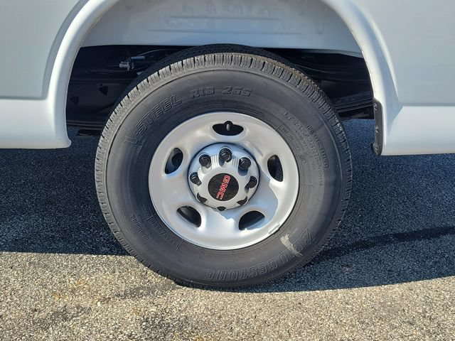 New 2026 GMC Savana 2500 w/ Driver Convenience Package RWD image 5
