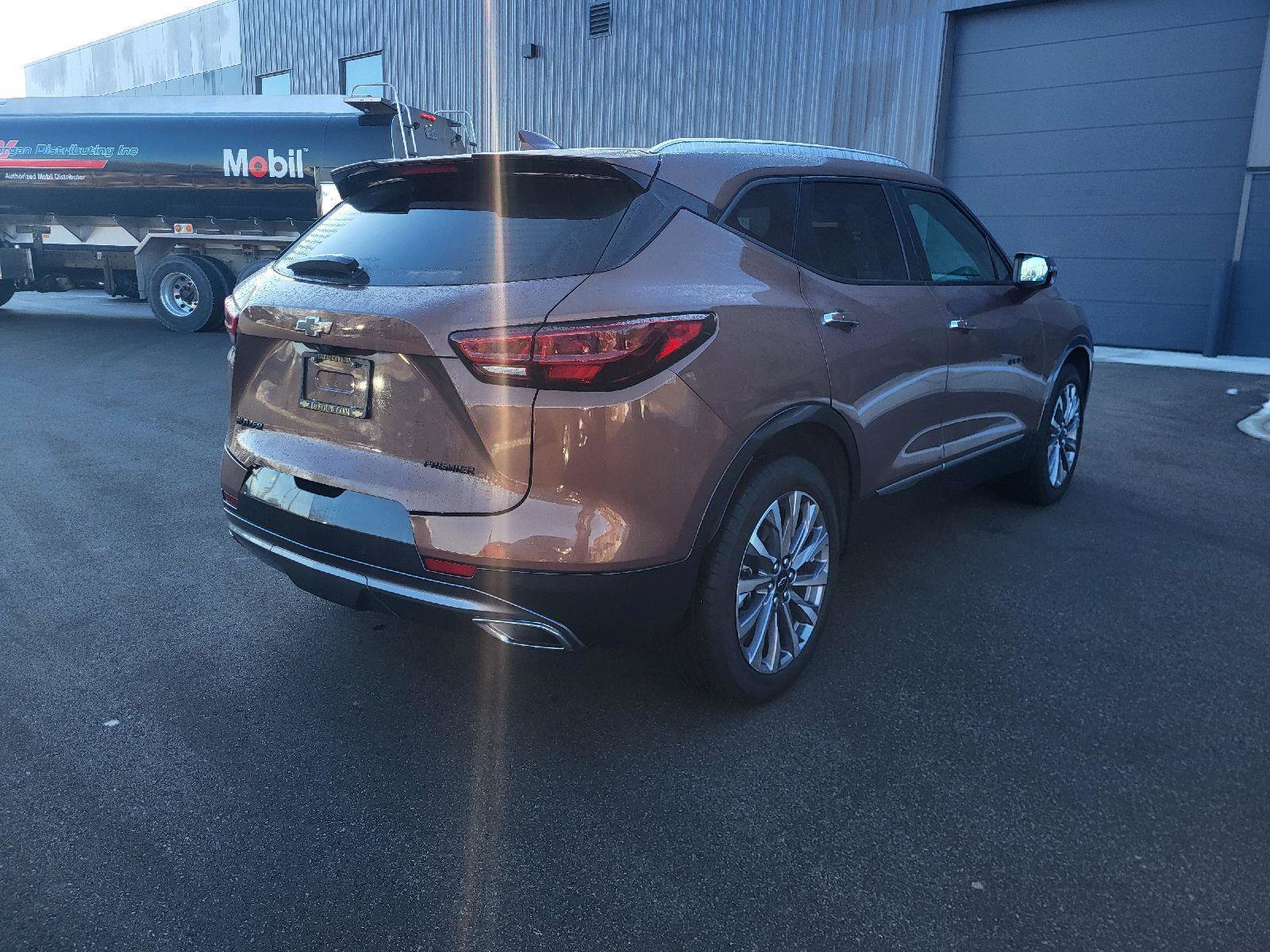 Used 2023 Chevrolet Blazer Premier w/ Driver Confidence II Package image 3