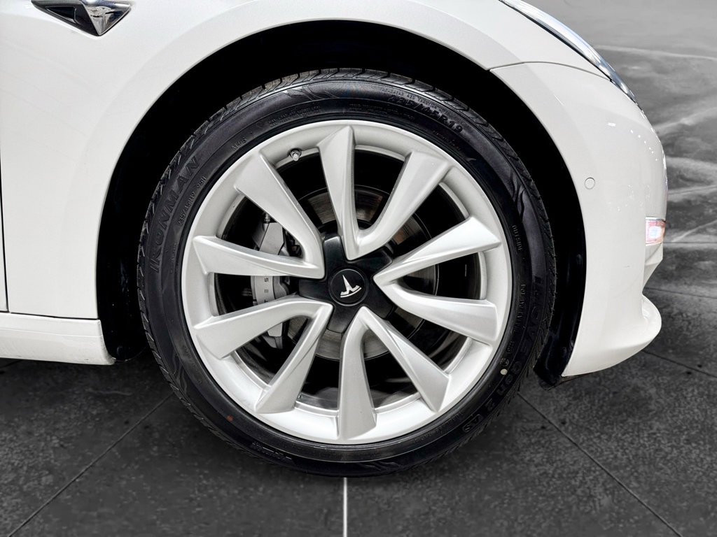 Used 2019 Tesla Model 3 Long Range image 34