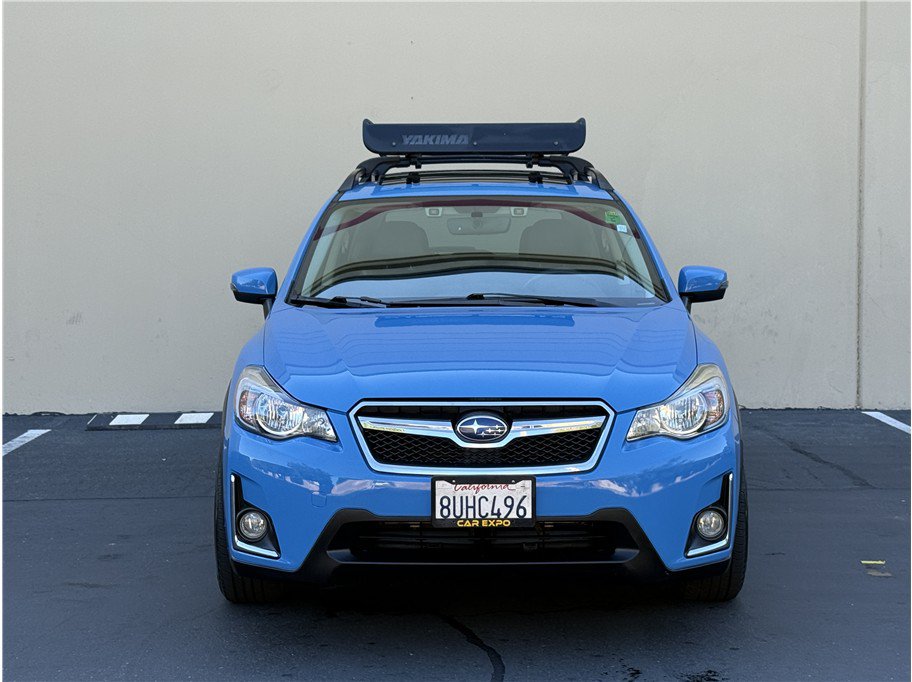 Used 2017 Subaru Crosstrek 2.0i Limited AWD/4WD image 2