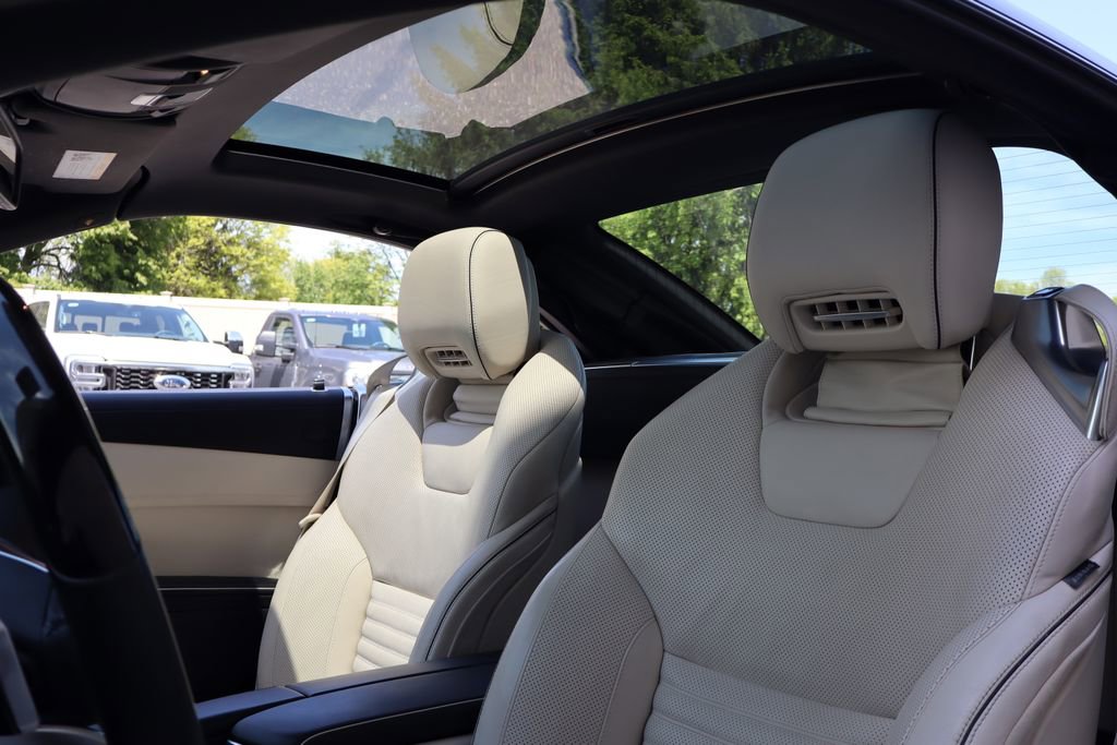 Used 2017 Mercedes-Benz SL 550 image 4