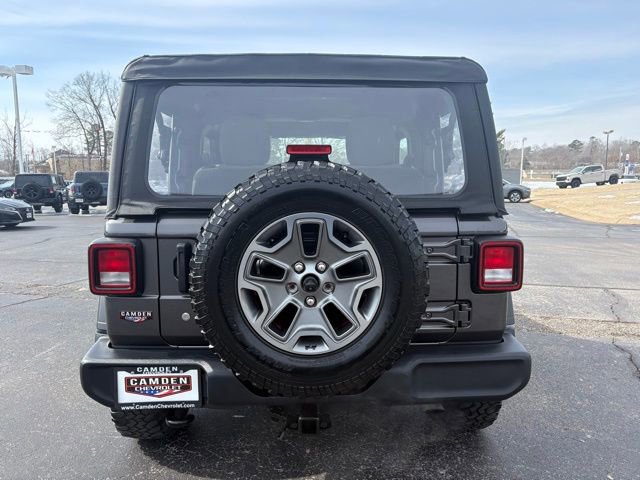 Used 2019 Jeep Wrangler Sport image 8