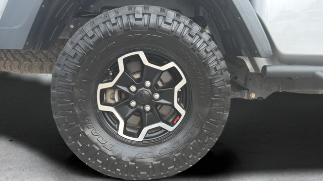 Used 2020 Jeep Gladiator Rubicon AWD/4WD image 34