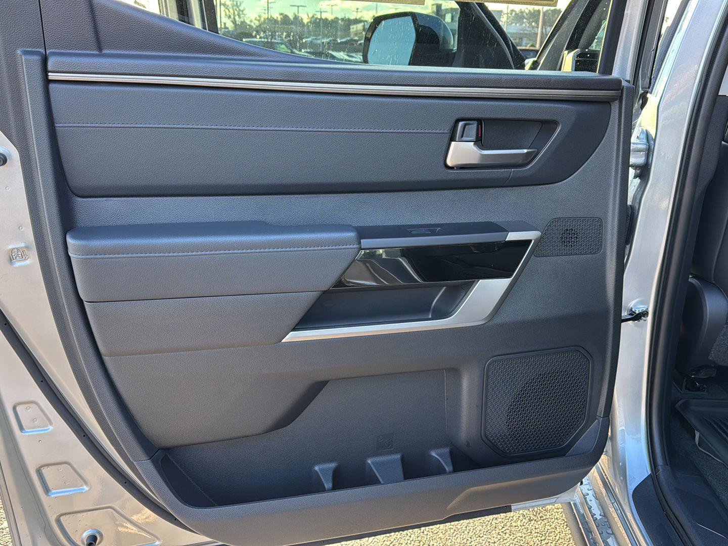 Used 2024 Toyota Tundra Limited image 15