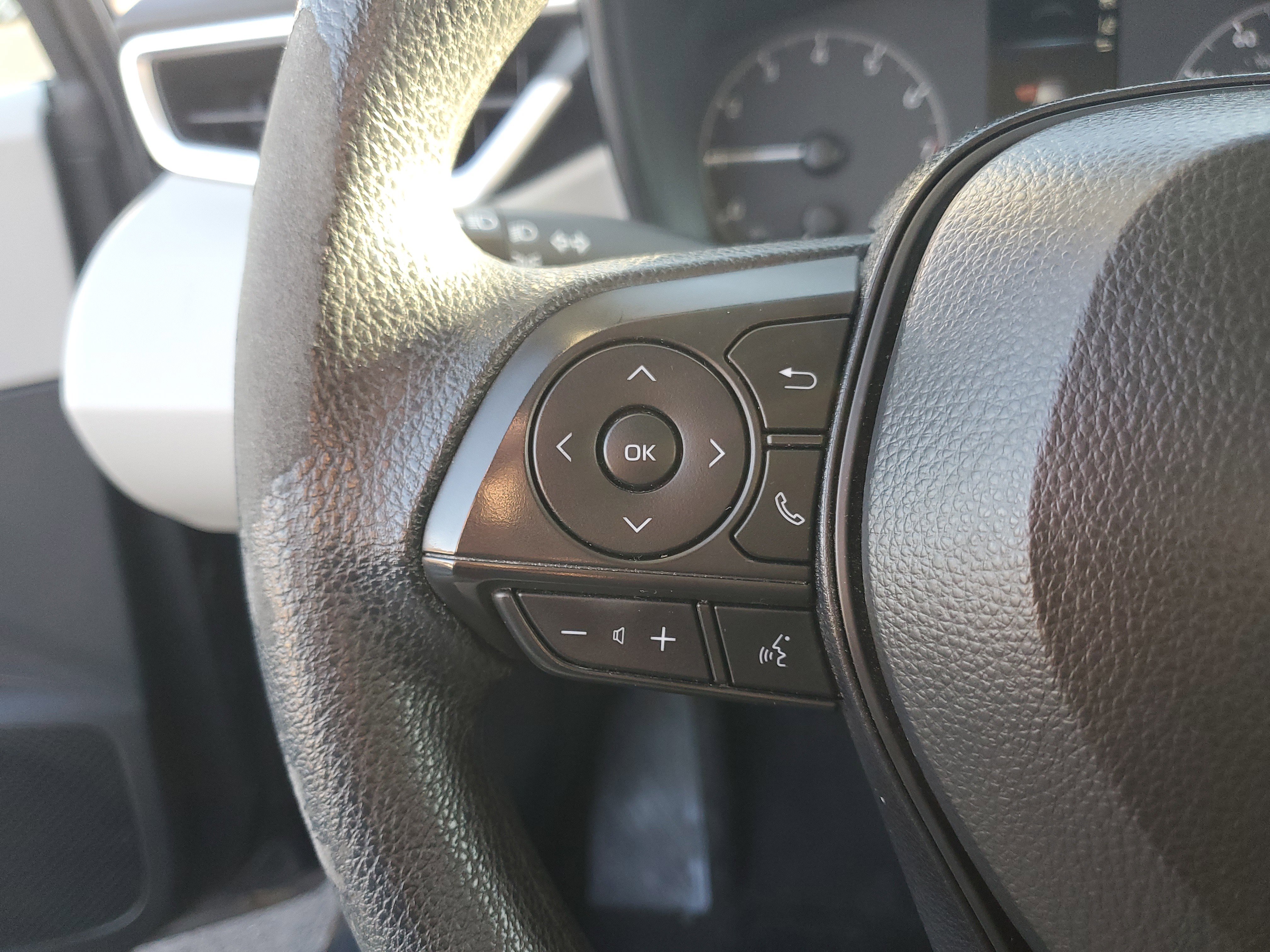 Certified 2024 Toyota Corolla LE image 18