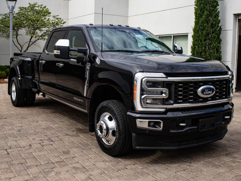 Used 2023 Ford F350 Platinum AWD/4WD image 12