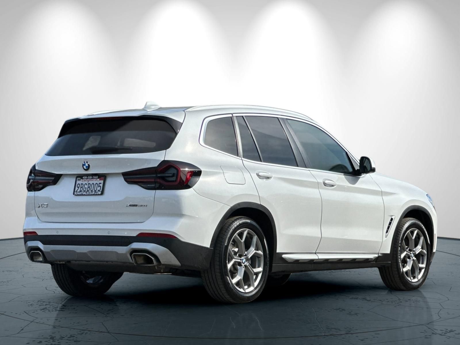 Used 2022 BMW X3 xDrive30i w/ Premium Package 2 image 4