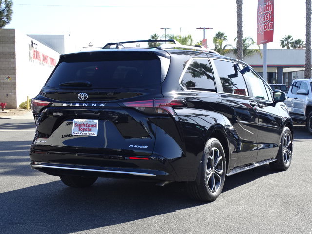 New 2026 Toyota Sienna Platinum AWD/4WD image 5
