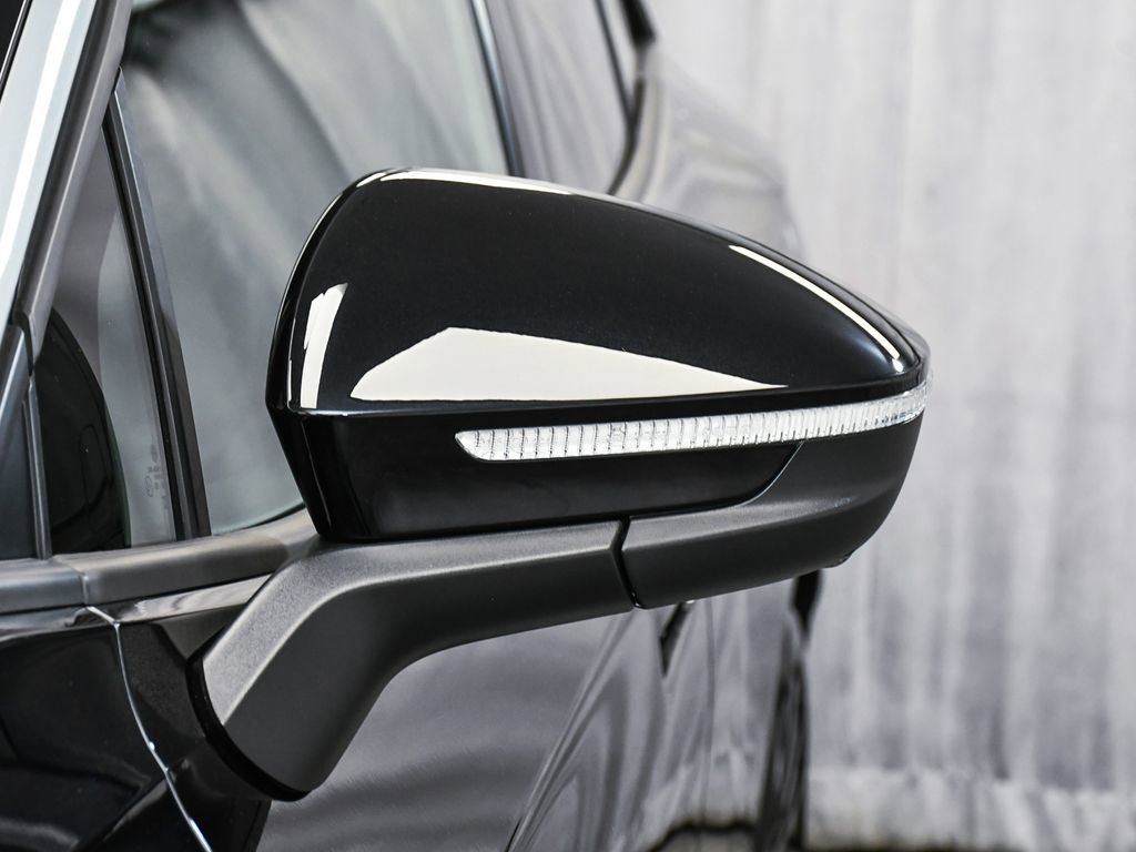 Used 2023 Volkswagen ID.4 Pro S Plus image 71