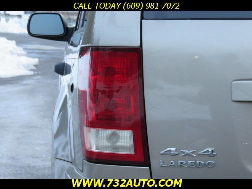 Used 2006 Jeep Grand Cherokee Laredo AWD/4WD image 22