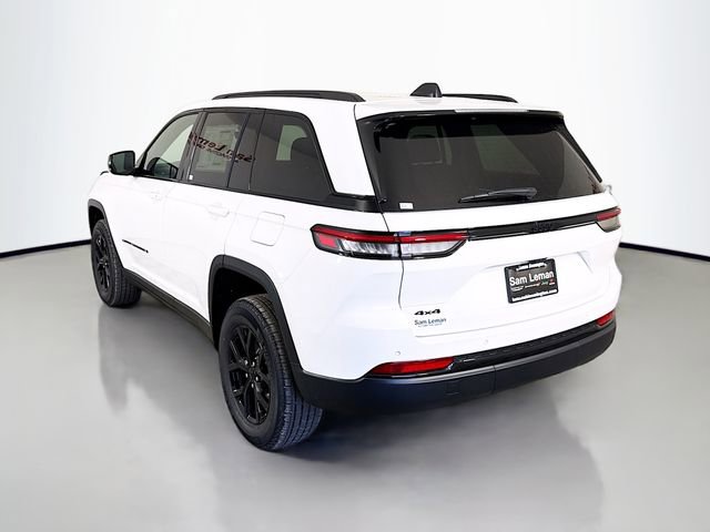 New 2025 Jeep Grand Cherokee Altitude image 5