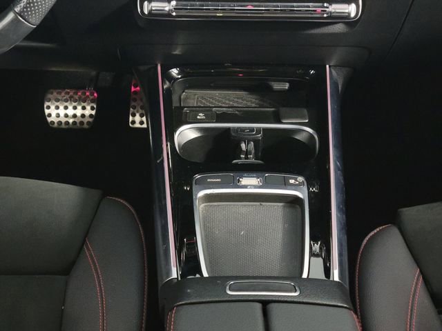 Used 2024 Mercedes-Benz GLA 35 AMG 4MATIC image 24