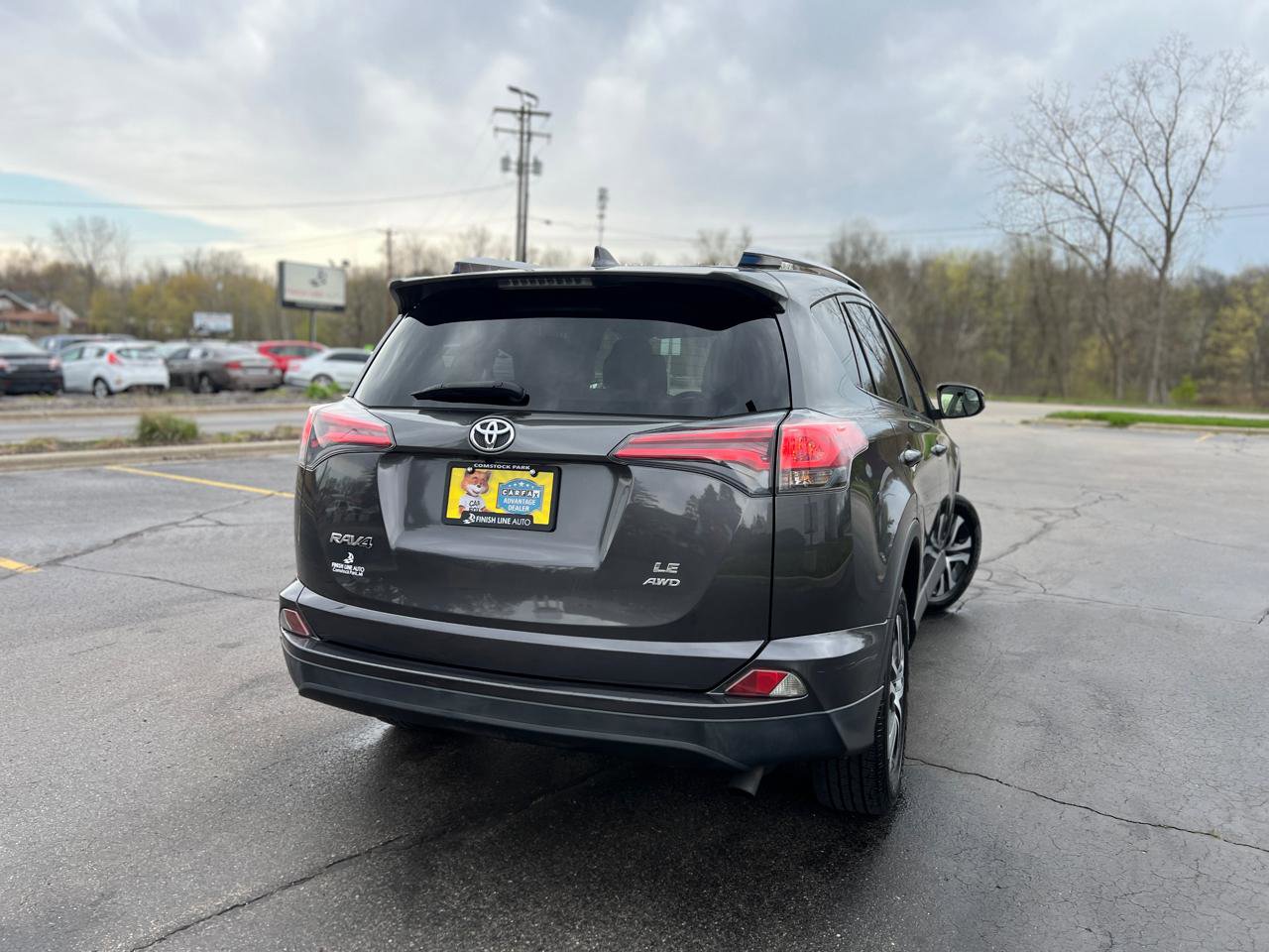 Used 2016 Toyota RAV4 LE AWD/4WD image 7