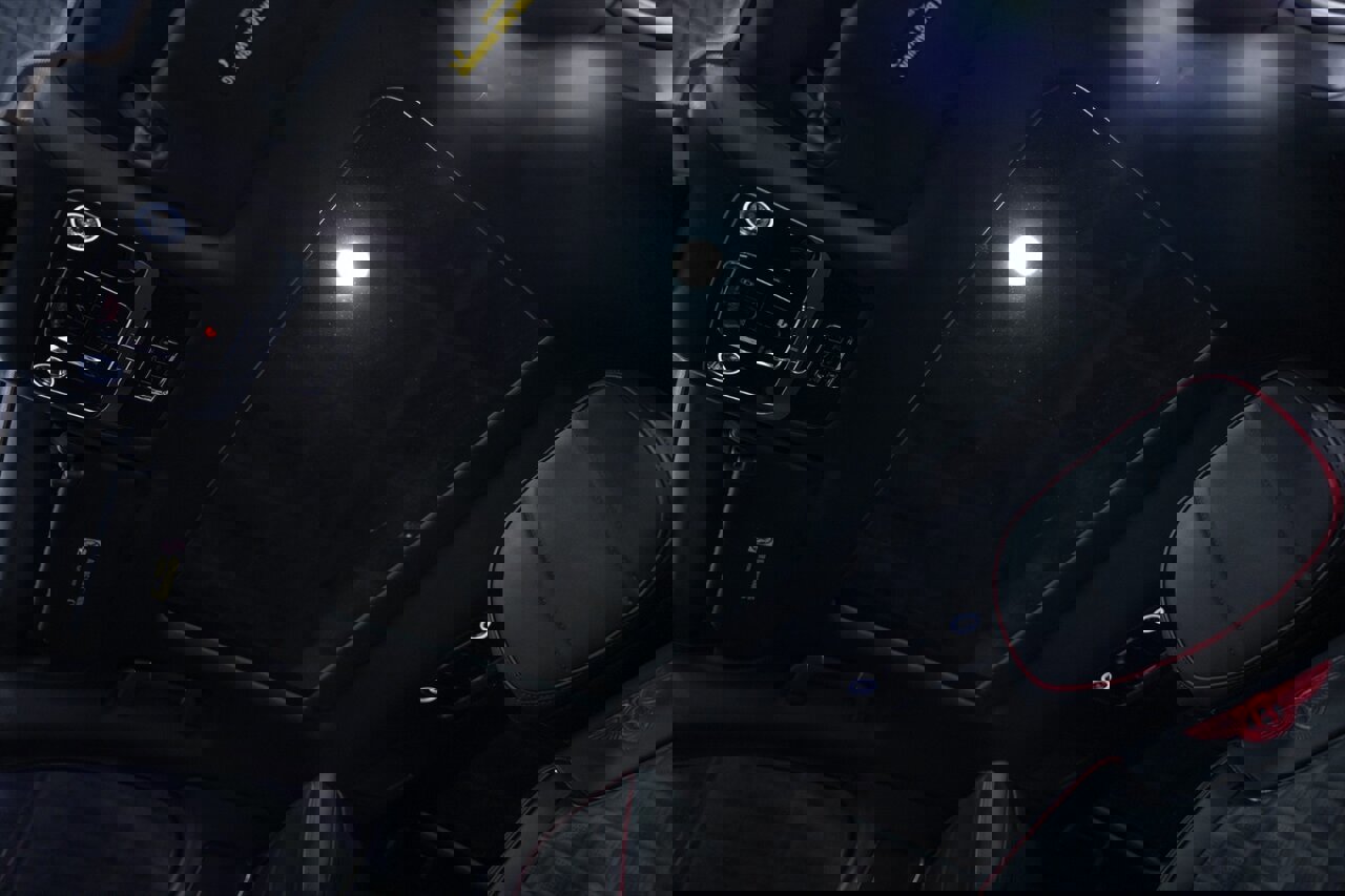 Used 2022 Bentley Flying Spur V8 image 29