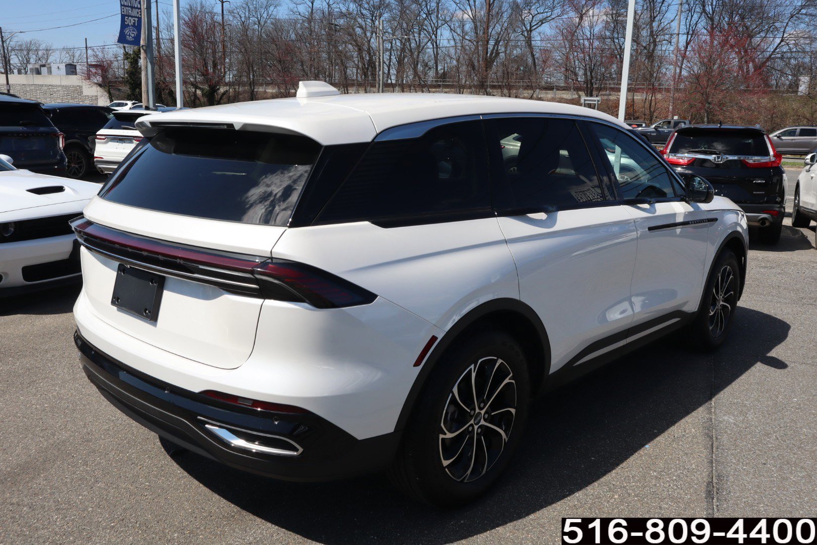 Used 2026 Lincoln Nautilus Premier image 5