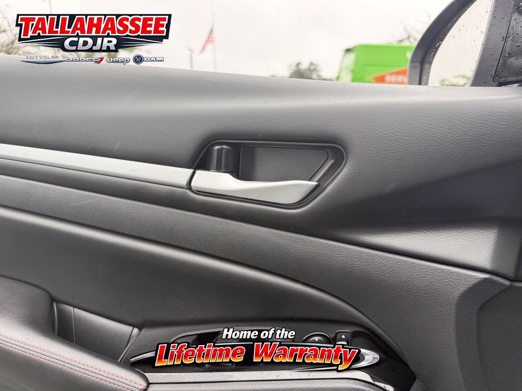 Used 2024 Nissan Altima 2.5 SR AWD/4WD image 20