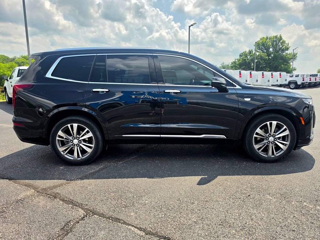 Used 2021 Cadillac XT6 Premium Luxury FWD image 14
