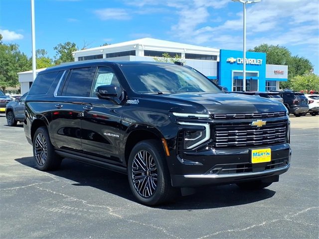 New 2026 Chevrolet Suburban High Country image 6