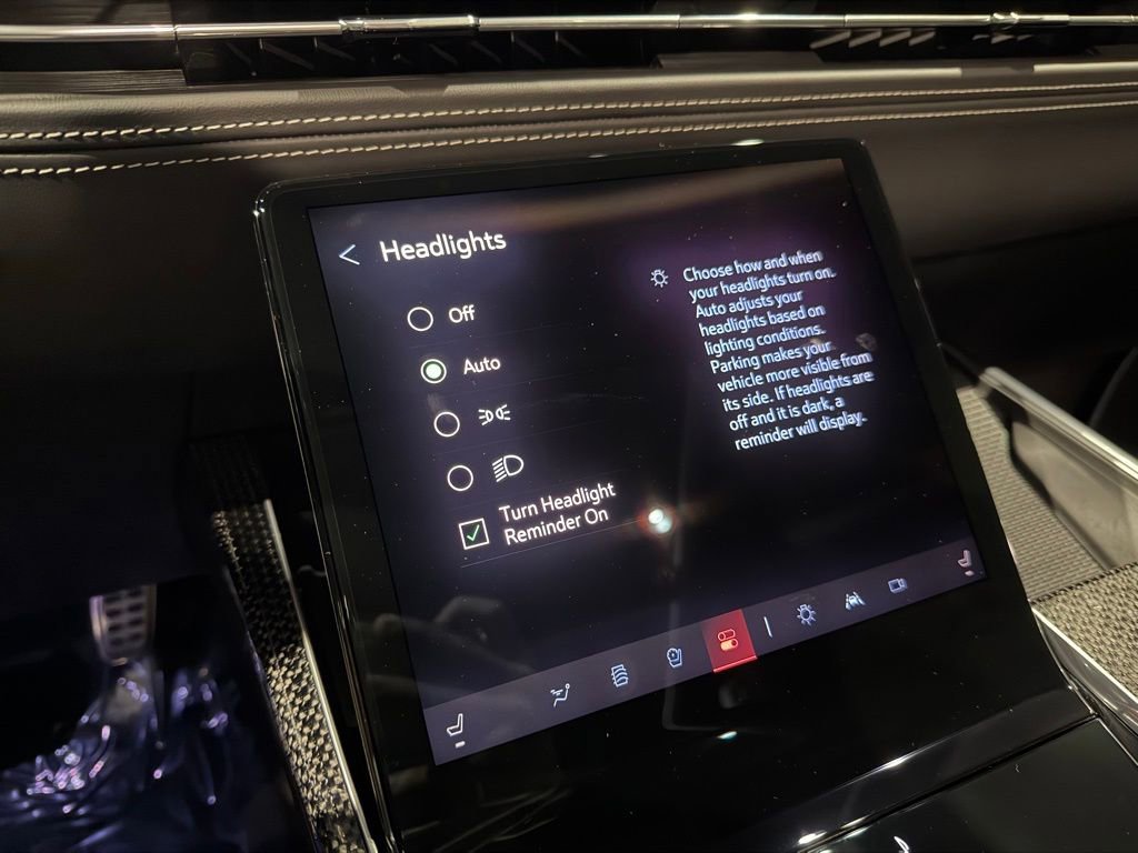 Used 2026 Cadillac Escalade ESV V image 21