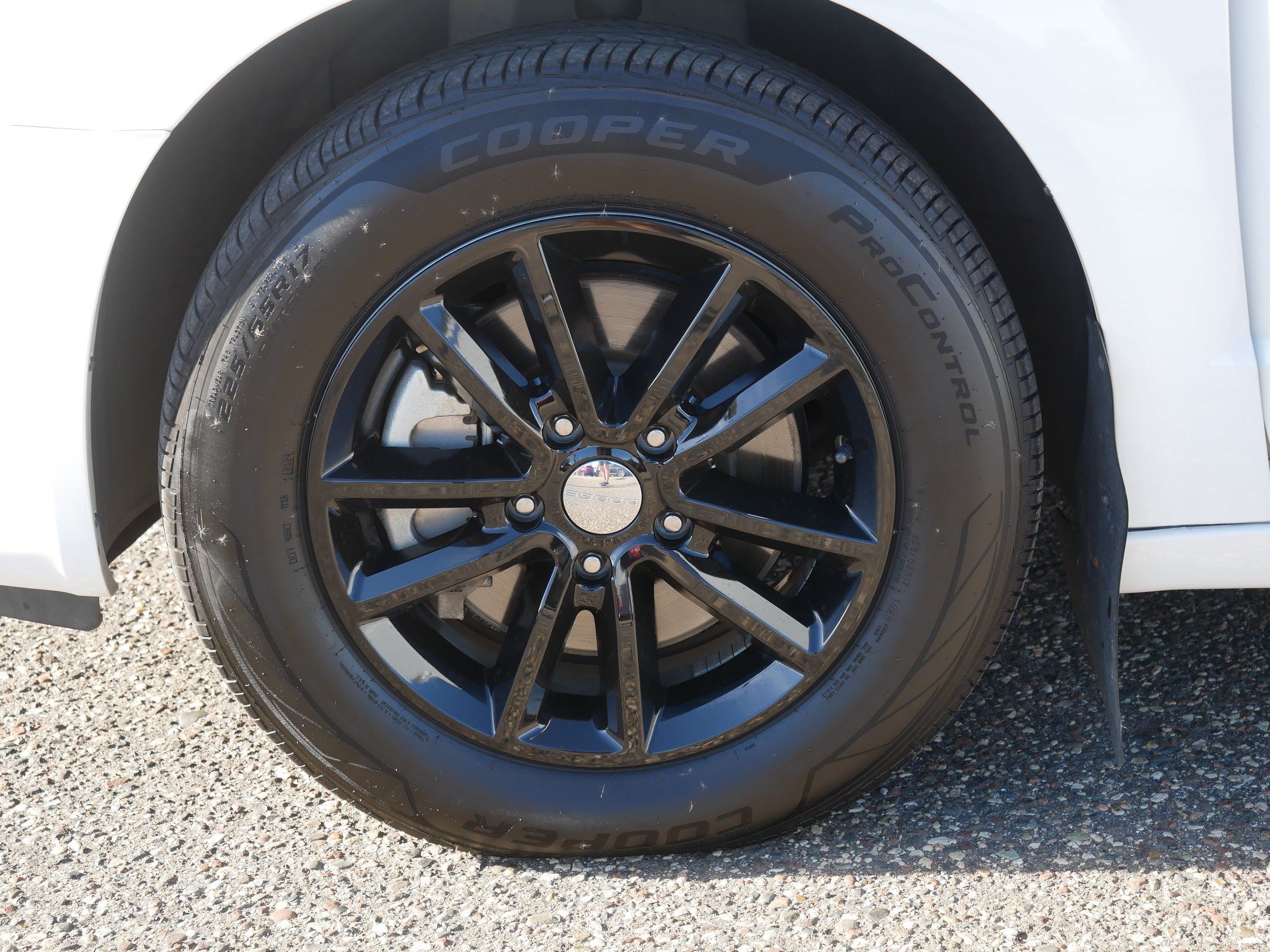 Used 2020 Dodge Grand Caravan SXT FWD image 15