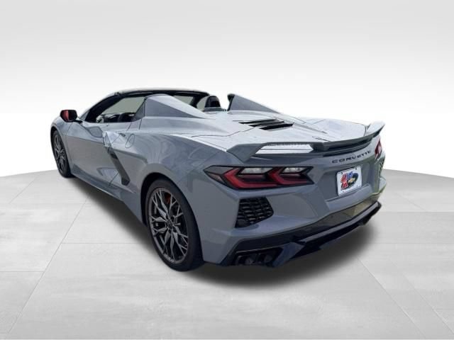 Used 2024 Chevrolet Corvette Stingray Premium Conv w/ Z51 Performance Package RWD image 6