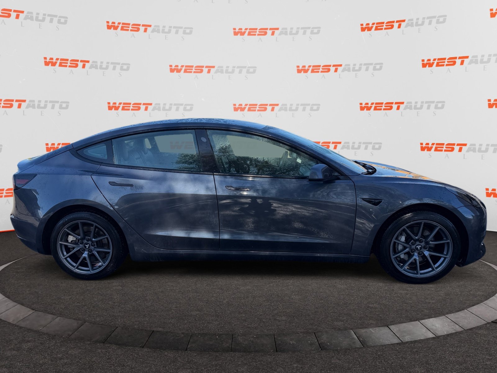 Used 2023 Tesla Model 3 Long Range AWD/4WD image 6