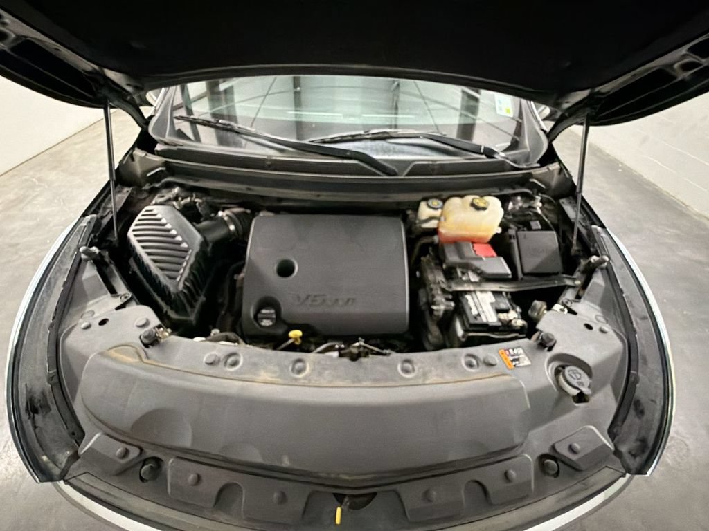 Used 2022 Buick Enclave Avenir w/ Avenir Technology Package FWD image 31