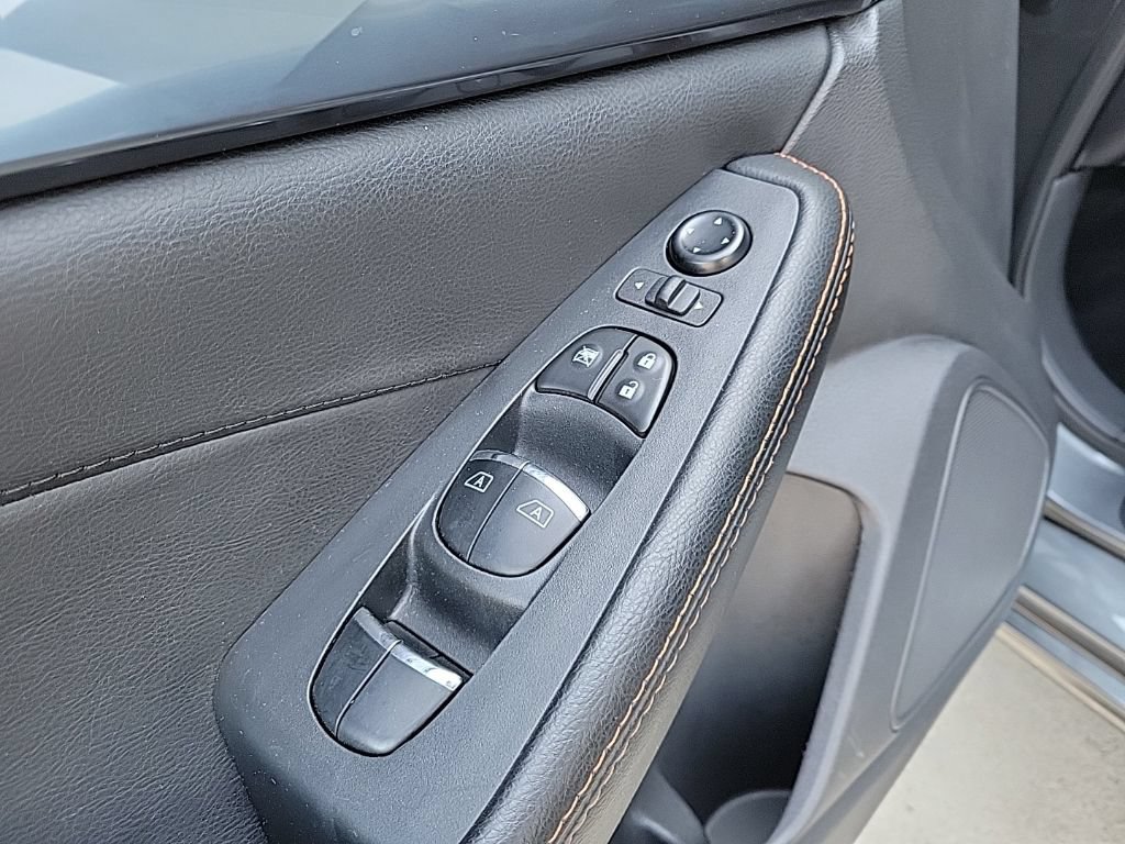Used 2023 Nissan Maxima SR w/ Sport Mat Group FWD image 32