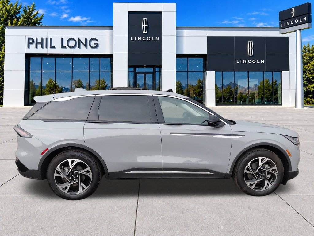 New 2026 Lincoln Nautilus Premier w/ Equipment Group 102A AWD/4WD image 9