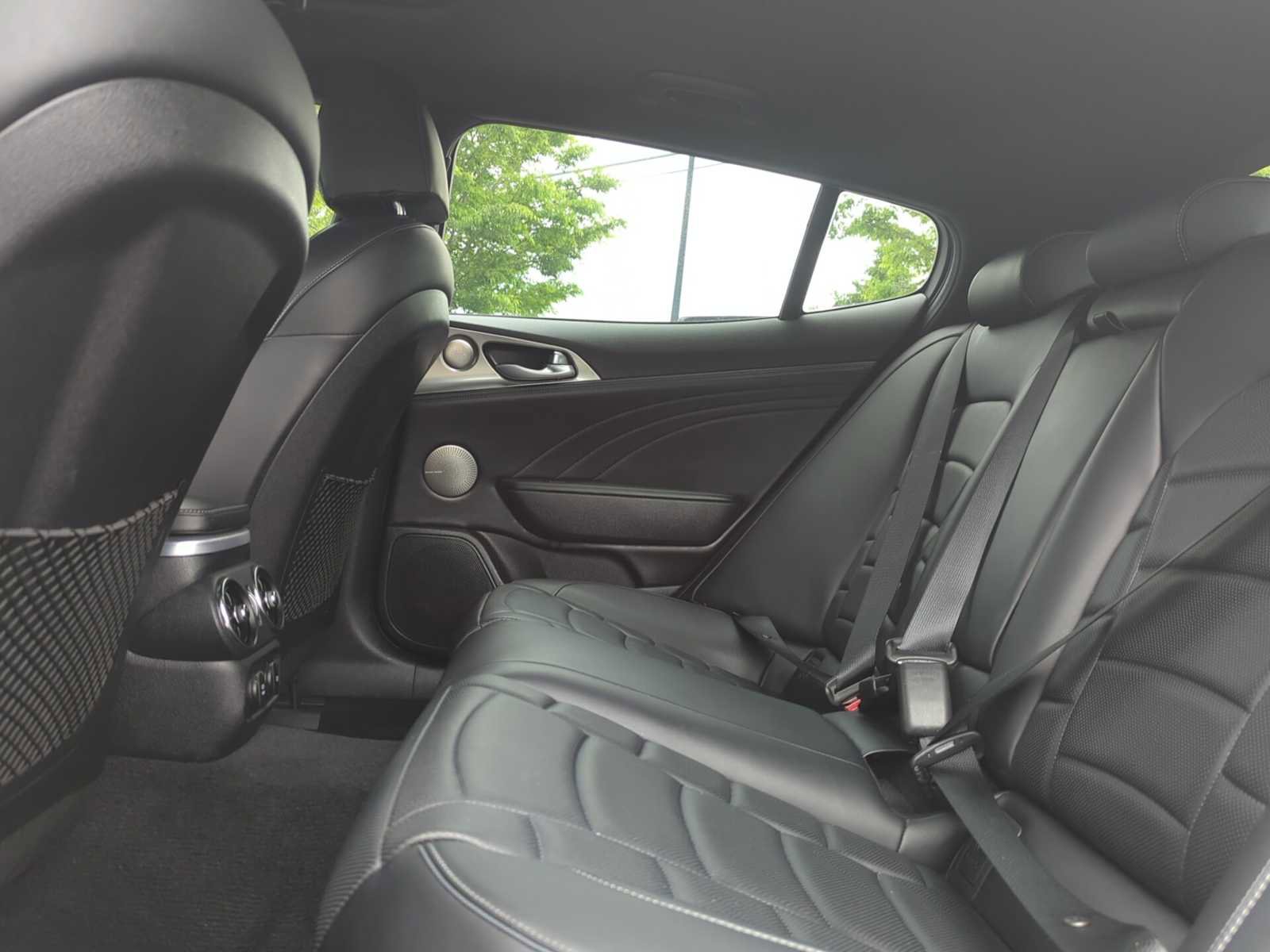 Used 2022 Kia Stinger GT2 AWD/4WD image 27