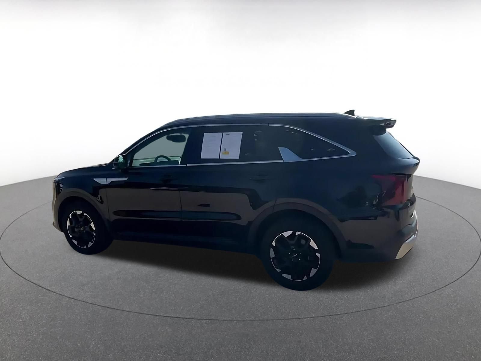 Used 2024 Kia Sorento S FWD image 10