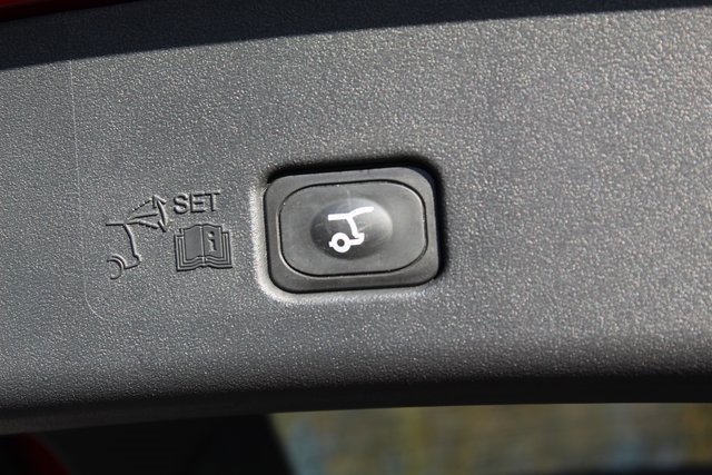 Certified 2024 Lincoln Nautilus Reserve w/ Equipment Group 202A image 7