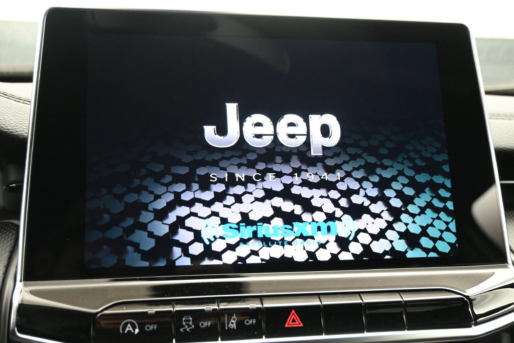 New 2026 Jeep Compass Latitude AWD/4WD image 6