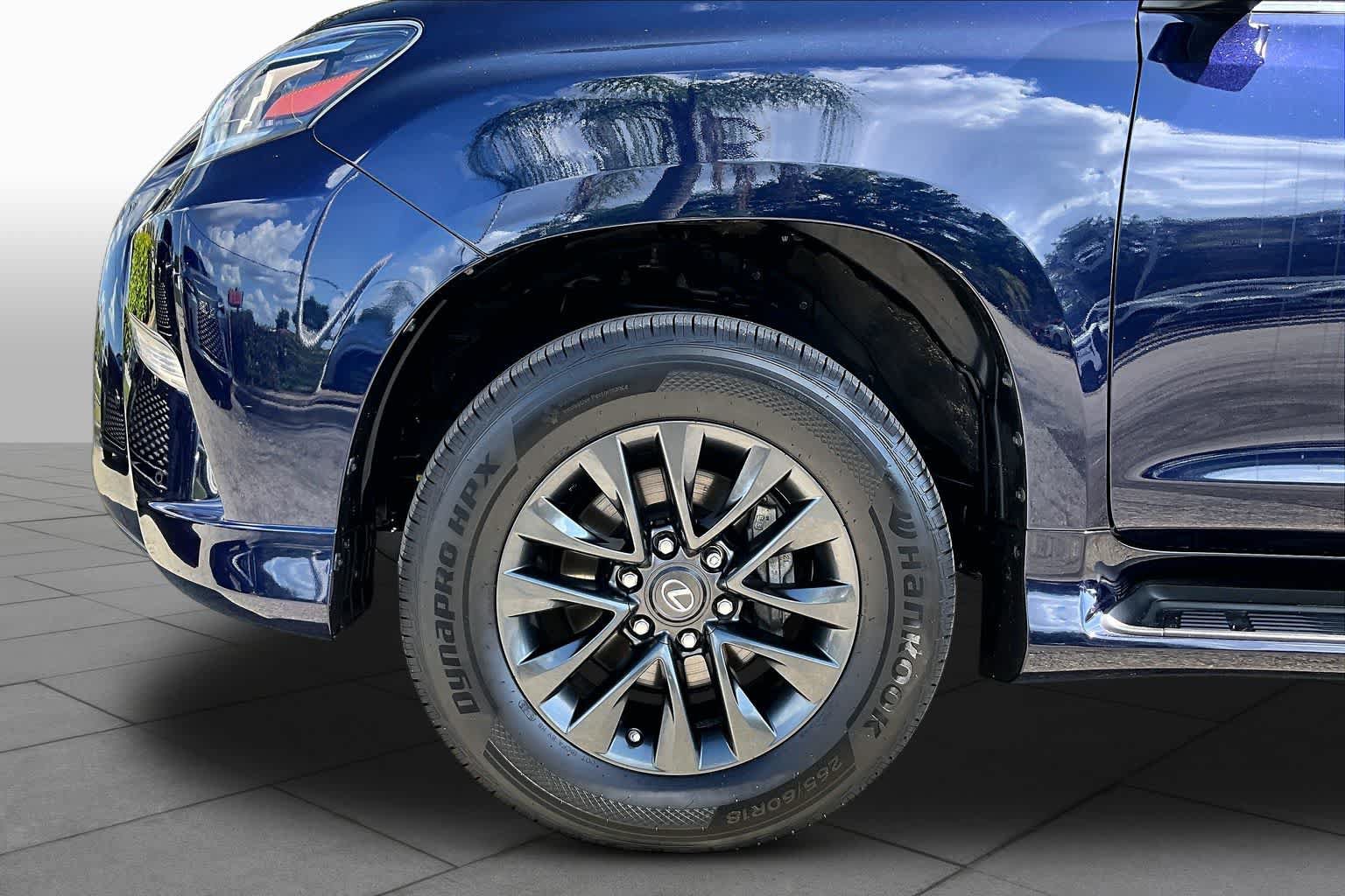 Used 2021 Lexus GX 460 Premium w/ Premium Package AWD/4WD image 10