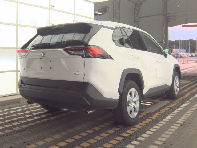 Used 2025 Toyota RAV4 LE AWD/4WD image 6